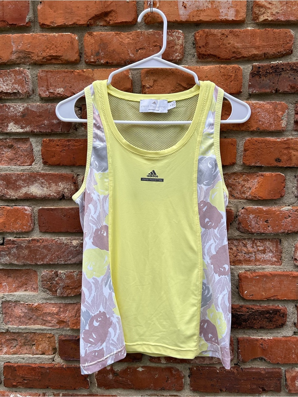 adidas by Stella McCartney Women’s Yellow  Performance Tank Top M